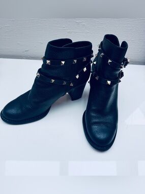 Valentino Black Leather Pyramid-Stud Ankle Booties